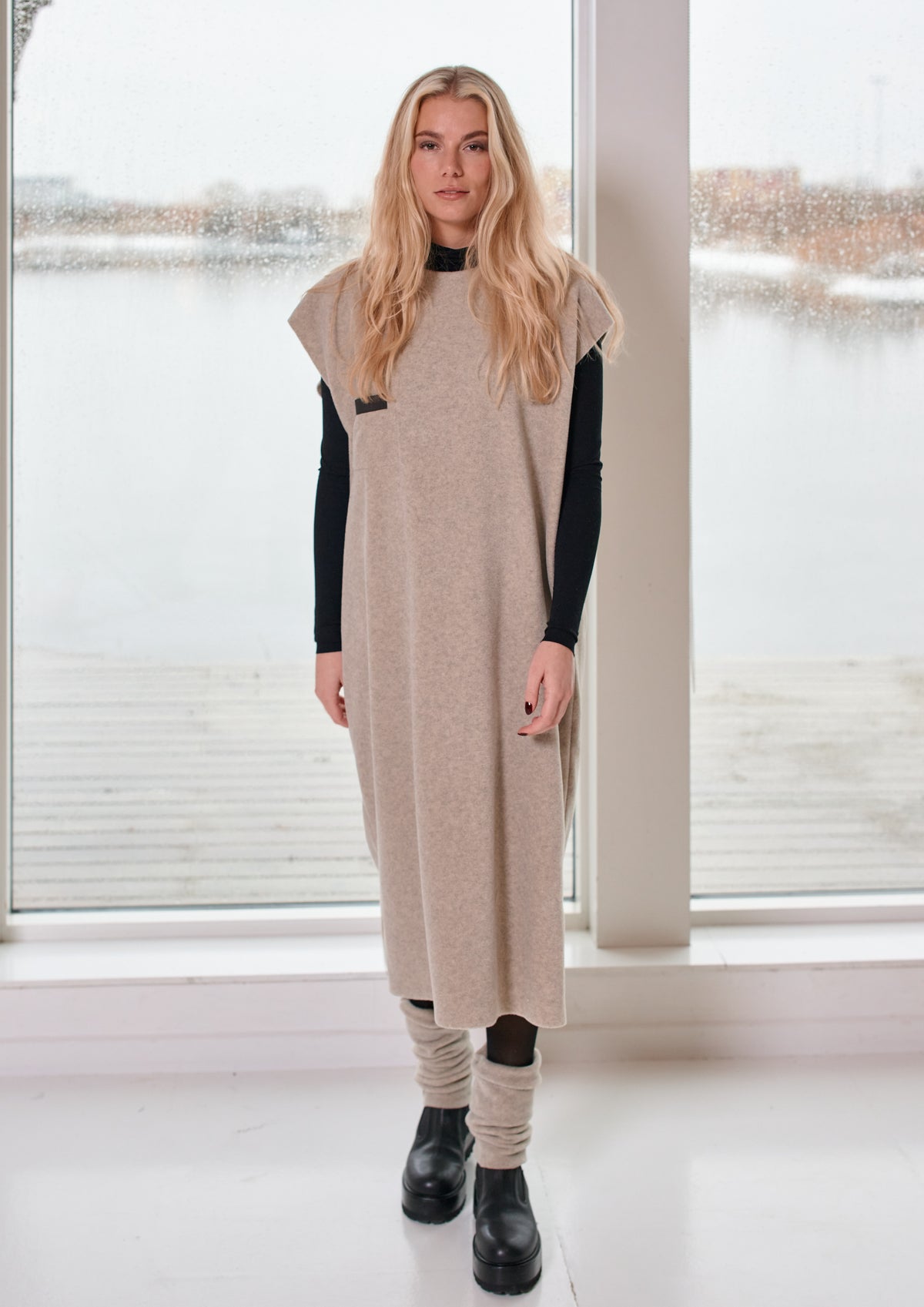 HENRIETTE STEFFENSEN COPENHAGEN BEINSTULPEN - 4087 ANKEL WARMERS SAND 805