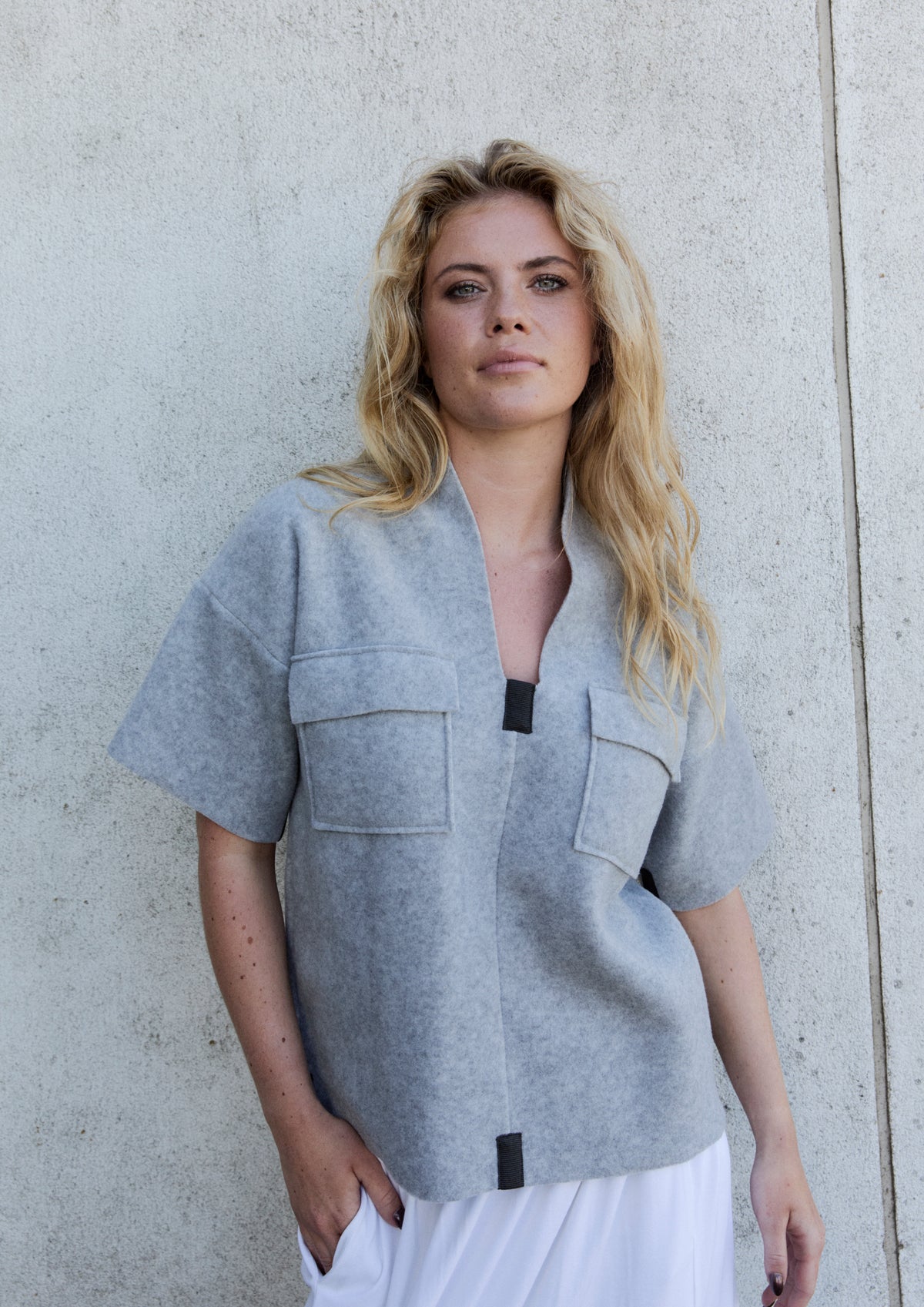 HENRIETTE STEFFENSEN COPENHAGEN BLUSE - 1374 BLUSER LIGHT GREY 876
