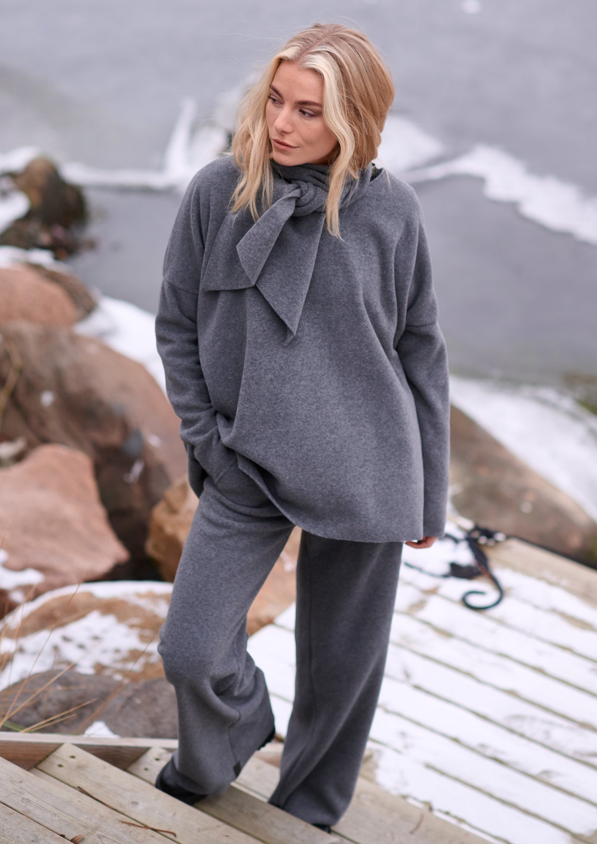 HENRIETTE STEFFENSEN COPENHAGEN FLARE HOSEN - 2116 BUKSER GREY 905